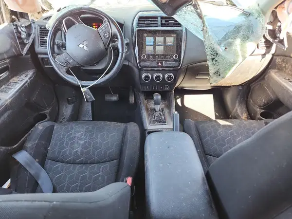 JA4AR3AU1LU015529 2020 MITSUBISHI OUTLANDER - Image 8