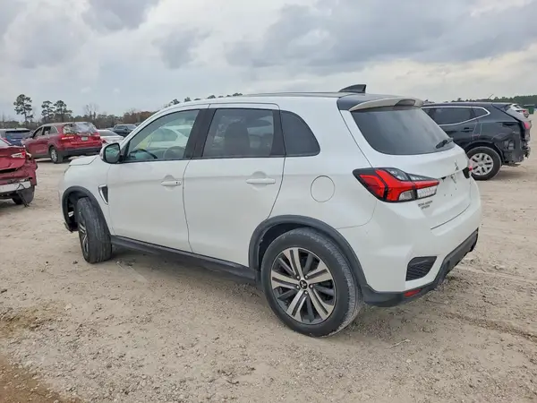 JA4AR3AU1LU018091 2020 MITSUBISHI OUTLANDER - Image 2
