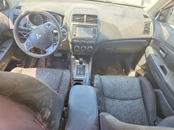 JA4AR3AU1LU025946 2020 MITSUBISHI OUTLANDER - Image 8