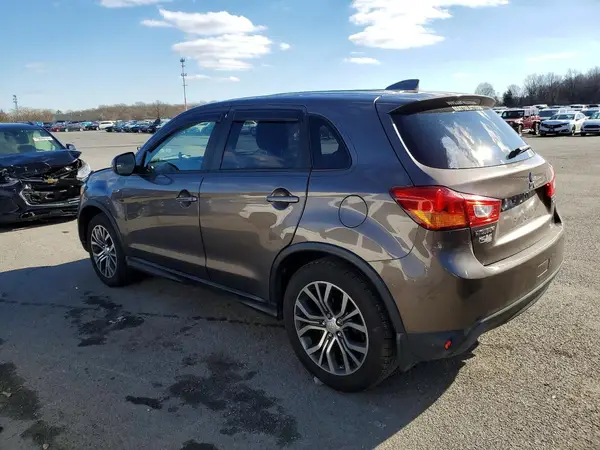 JA4AR3AU2HZ001908 2017 MITSUBISHI OUTLANDER - Image 2