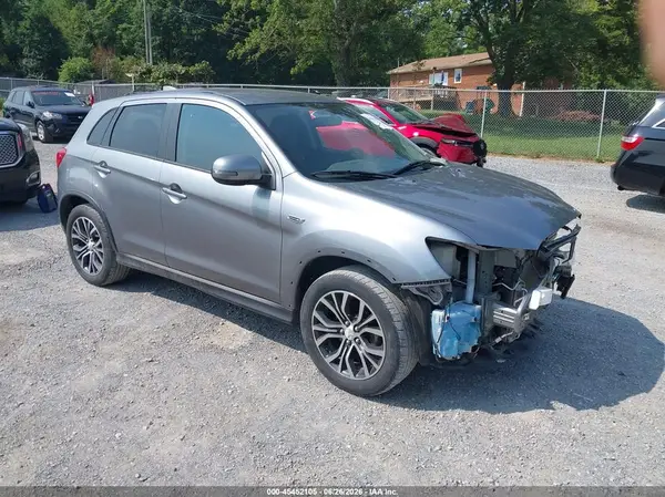 JA4AR3AU2HZ005621 2017 MITSUBISHI OUTLANDER - Image 1