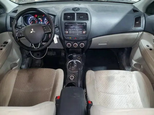 JA4AR3AU2HZ010785 2017 MITSUBISHI OUTLANDER - Image 8