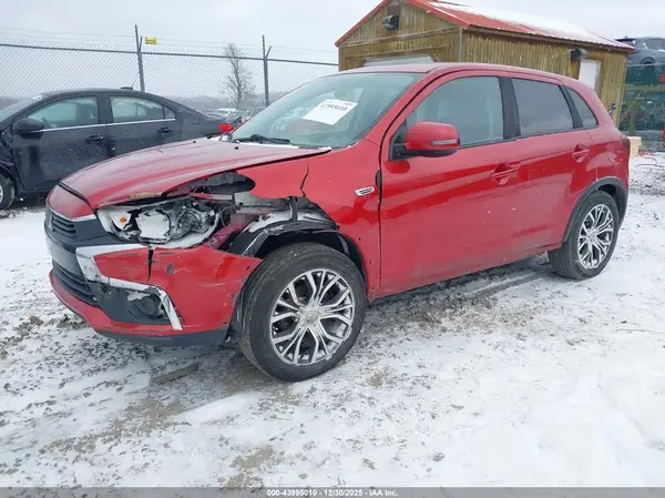 JA4AR3AU2HZ011189 2017 MITSUBISHI OUTLANDER - Image 2