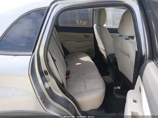 JA4AR3AU2HZ011659 2017 MITSUBISHI OUTLANDER - Image 8