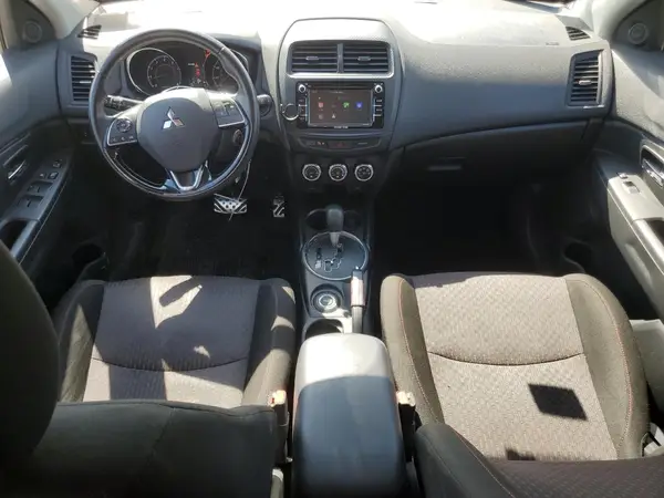 JA4AR3AU2HZ039526 2017 MITSUBISHI OUTLANDER - Image 8