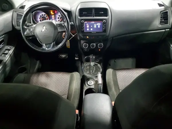 JA4AR3AU2HZ040319 2017 MITSUBISHI OUTLANDER - Image 8