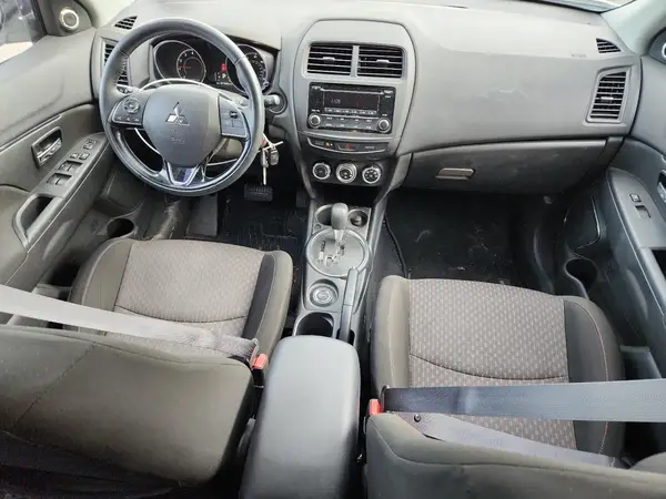 JA4AR3AU2HZ059128 2017 MITSUBISHI OUTLANDER - Image 8