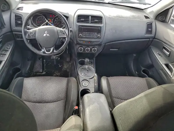 JA4AR3AU2HZ060120 2017 MITSUBISHI OUTLANDER - Image 8
