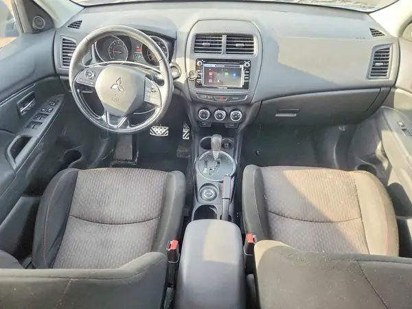 JA4AR3AU2HZ066841 2017 MITSUBISHI OUTLANDER - Image 8