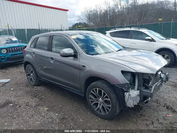 JA4AR3AU2JU016203 2018 MITSUBISHI OUTLANDER - Image 1