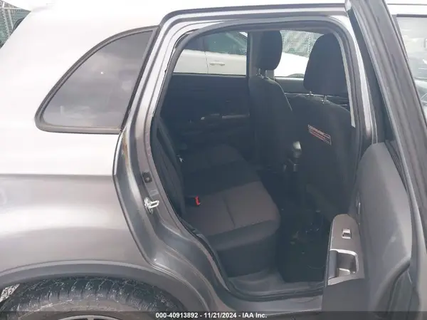 JA4AR3AU2JU016203 2018 MITSUBISHI OUTLANDER - Image 8