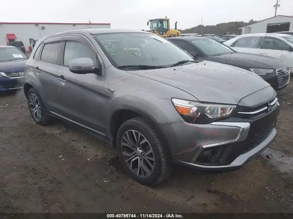 JA4AR3AU2JU020753 2018 MITSUBISHI OUTLANDER - Image 1
