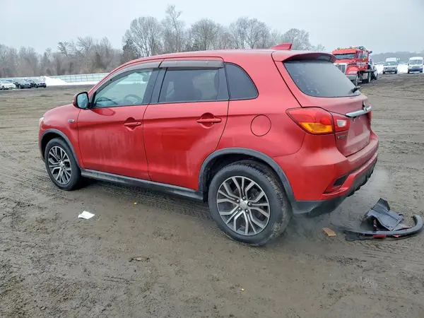 JA4AR3AU2JZ012901 2018 MITSUBISHI OUTLANDER - Image 2