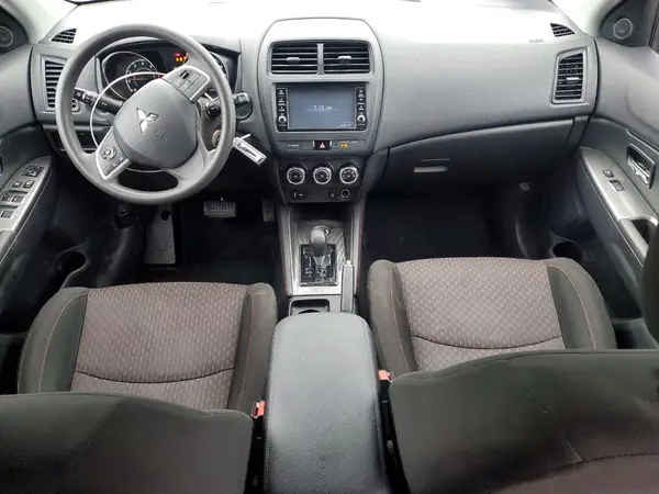 JA4AR3AU2JZ012901 2018 MITSUBISHI OUTLANDER - Image 8