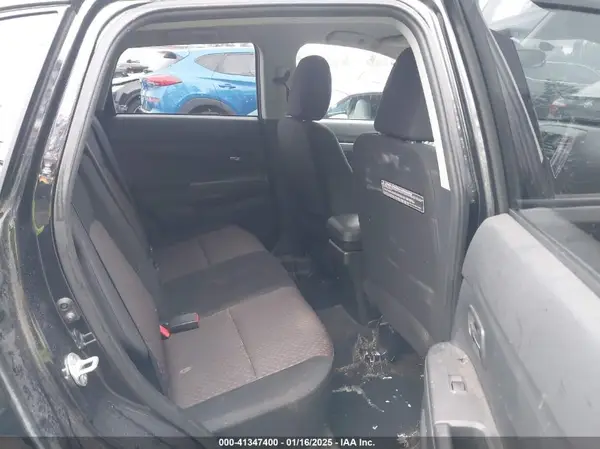 JA4AR3AU2JZ021145 2018 MITSUBISHI OUTLANDER - Image 8