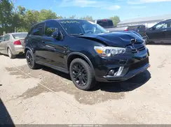JA4AR3AU2JZ022795 2018 MITSUBISHI OUTLANDER