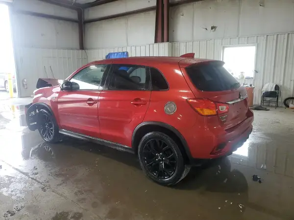 JA4AR3AU2JZ026314 2018 MITSUBISHI OUTLANDER - Image 2