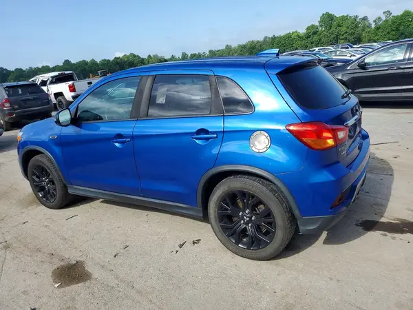 JA4AR3AU2JZ028970 2018 MITSUBISHI OUTLANDER - Image 2
