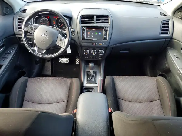JA4AR3AU2JZ028970 2018 MITSUBISHI OUTLANDER - Image 8