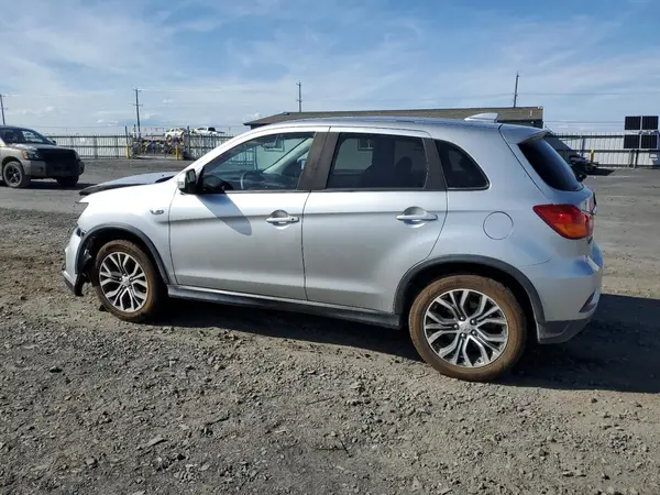 JA4AR3AU2KU007230 2019 MITSUBISHI OUTLANDER - Image 2