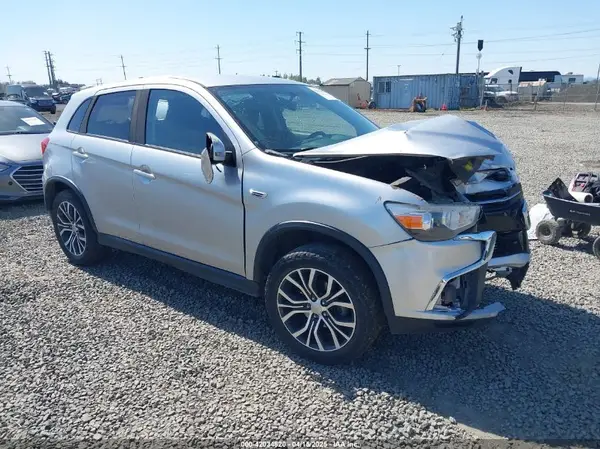 JA4AR3AU2KU007860 2019 MITSUBISHI OUTLANDER - Image 1