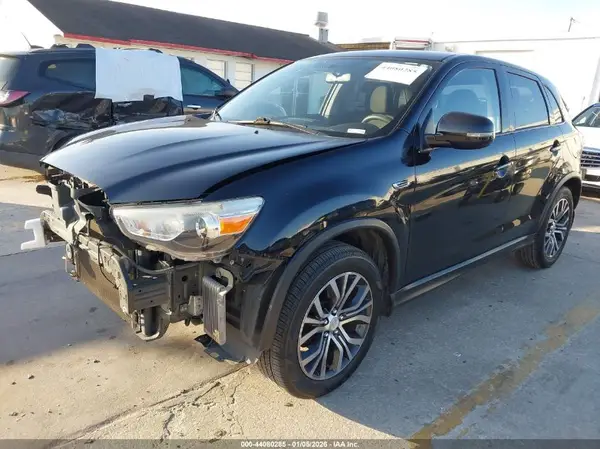 JA4AR3AU2KU009981 2019 MITSUBISHI OUTLANDER - Image 2