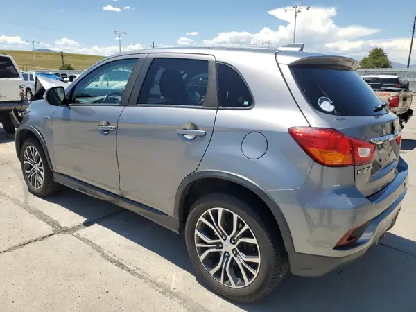 JA4AR3AU2KU012802 2019 MITSUBISHI OUTLANDER - Image 2