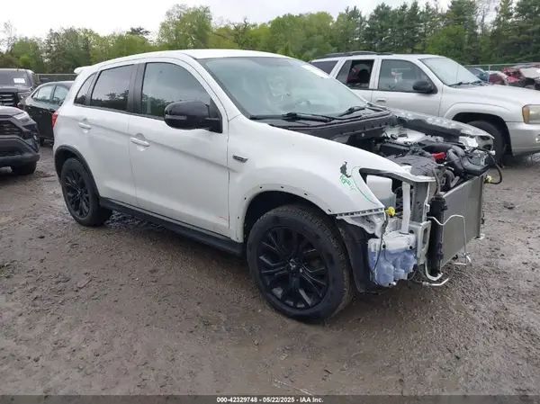 JA4AR3AU2KU016767 2019 MITSUBISHI OUTLANDER - Image 1