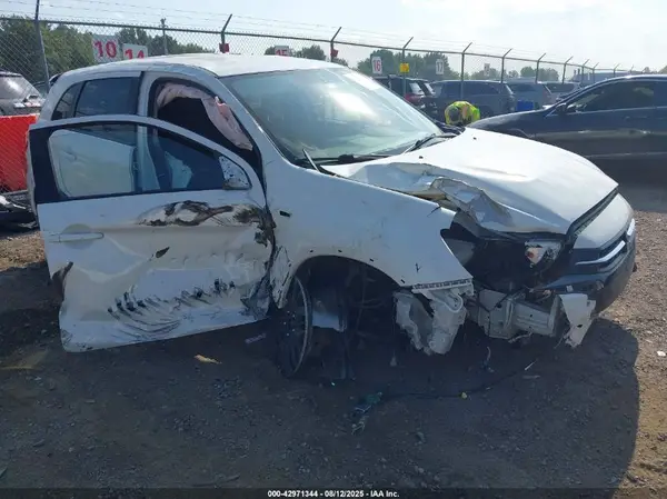 JA4AR3AU2KU021726 2019 MITSUBISHI OUTLANDER - Image 1