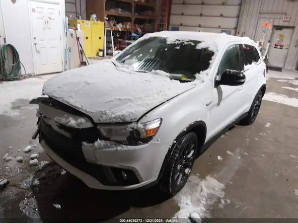 JA4AR3AU2KU025713 2019 MITSUBISHI OUTLANDER - Image 2