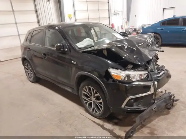 JA4AR3AU2KU032077 2019 MITSUBISHI OUTLANDER - Image 1