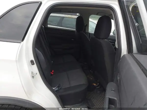 JA4AR3AU2LU012736 2020 MITSUBISHI OUTLANDER - Image 8