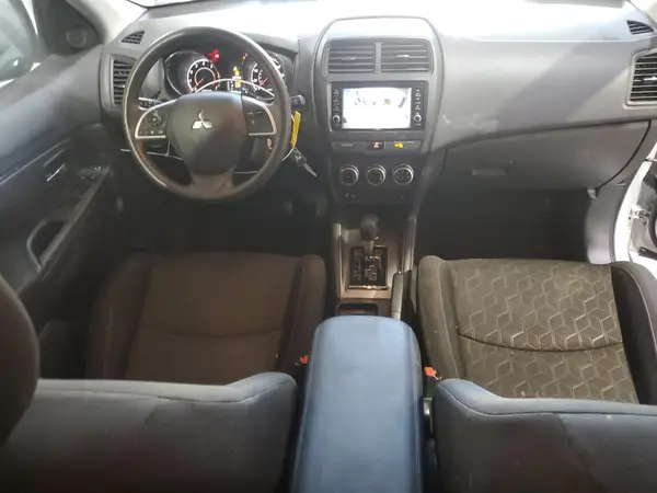 JA4AR3AU2LU027527 2020 MITSUBISHI OUTLANDER - Image 8