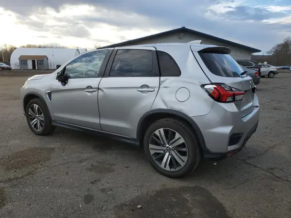 JA4AR3AU2LU030153 2020 MITSUBISHI OUTLANDER - Image 2