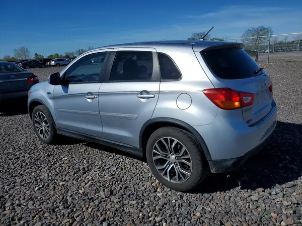 JA4AR3AU3GZ025360 2016 MITSUBISHI OUTLANDER - Image 2