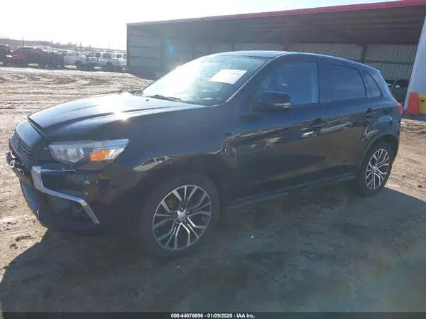 JA4AR3AU3GZ033023 2016 MITSUBISHI OUTLANDER - Image 2