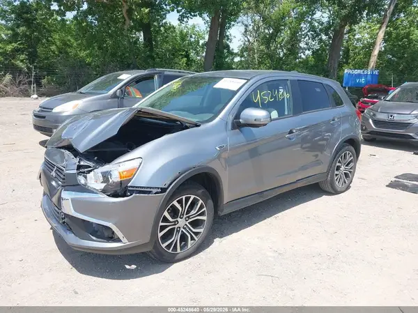 JA4AR3AU3HZ001089 2017 MITSUBISHI OUTLANDER - Image 2