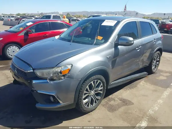 JA4AR3AU3HZ002811 2017 MITSUBISHI OUTLANDER - Image 2