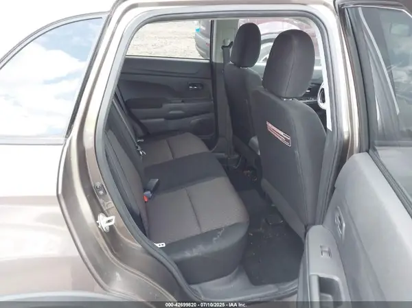 JA4AR3AU3HZ014652 2017 MITSUBISHI OUTLANDER - Image 8