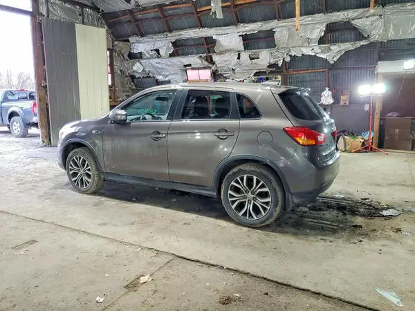 JA4AR3AU3HZ031886 2017 MITSUBISHI OUTLANDER - Image 2