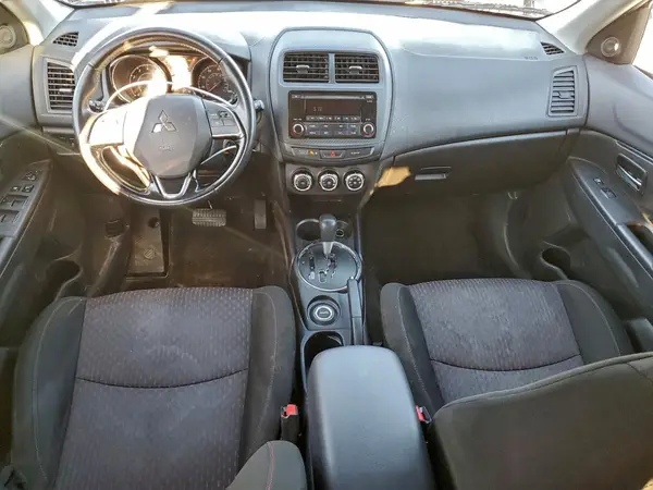 JA4AR3AU3HZ032438 2017 MITSUBISHI OUTLANDER - Image 8