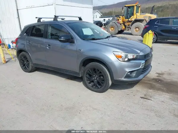JA4AR3AU3HZ044850 2017 MITSUBISHI OUTLANDER - Image 1