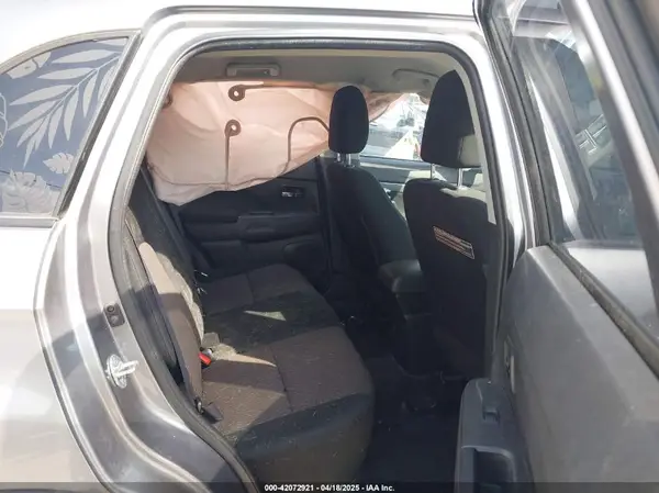 JA4AR3AU3HZ044850 2017 MITSUBISHI OUTLANDER - Image 8