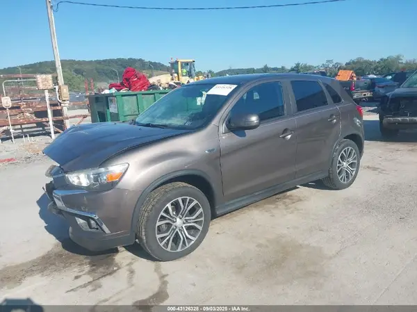 JA4AR3AU3HZ058277 2017 MITSUBISHI OUTLANDER - Image 2