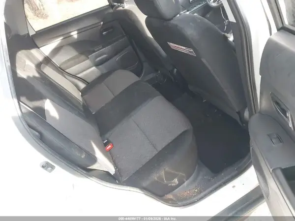 JA4AR3AU3HZ066847 2017 MITSUBISHI OUTLANDER - Image 8