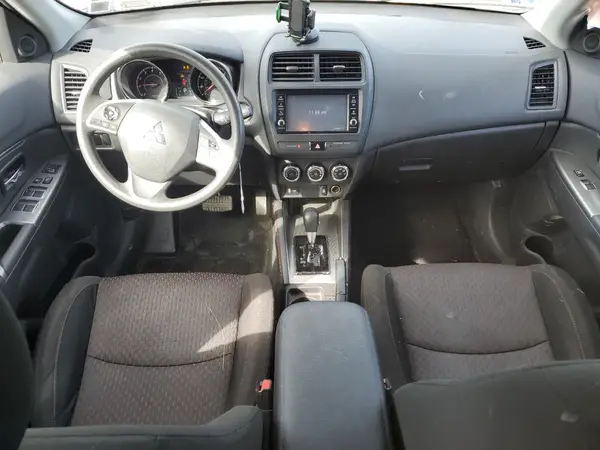 JA4AR3AU3JU004772 2018 MITSUBISHI OUTLANDER - Image 8