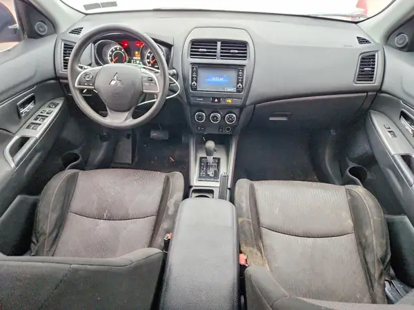 JA4AR3AU3JU016355 2018 MITSUBISHI OUTLANDER - Image 8