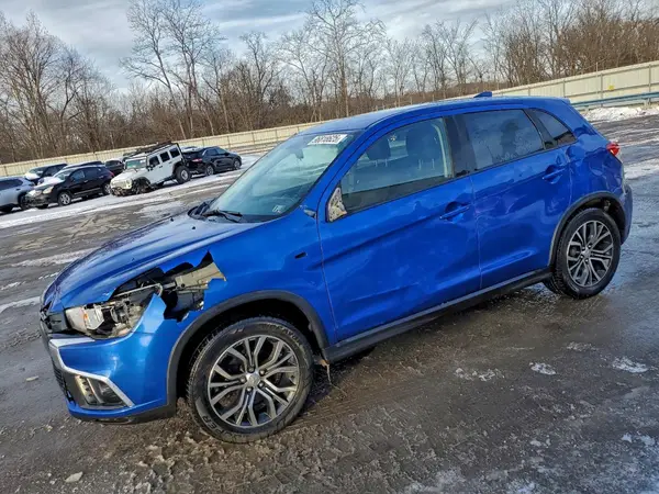 JA4AR3AU3JU020793 2018 MITSUBISHI OUTLANDER - Image 1