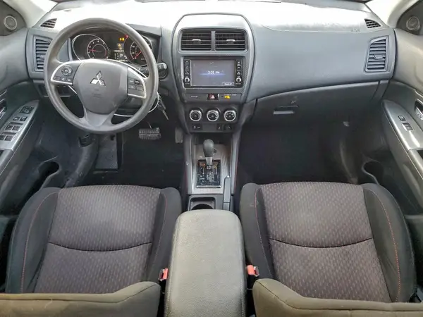JA4AR3AU3JU020793 2018 MITSUBISHI OUTLANDER - Image 8