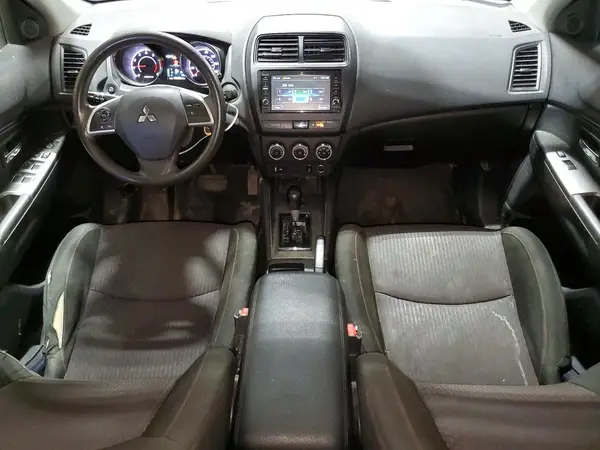 JA4AR3AU3JU021426 2018 MITSUBISHI OUTLANDER - Image 8